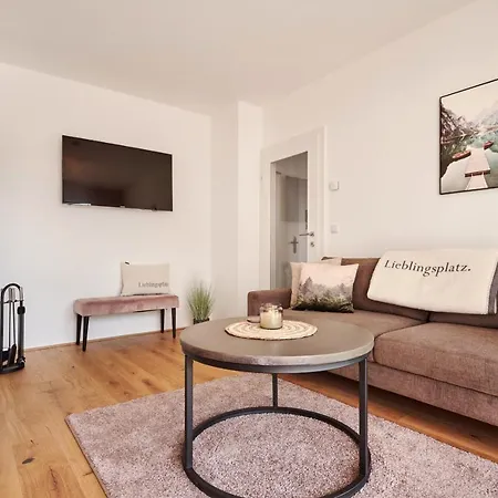 - Alm A2 By Aa Homes דירה *