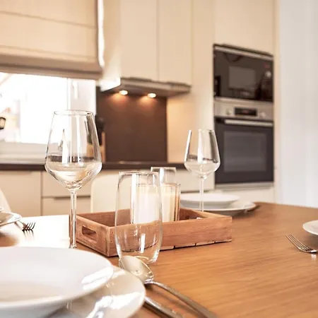 - Alm A2 By Aa Homes דירה